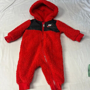 Nike - Sherpa fleece bunting bag/snow suit Coverall. Size 3 months.